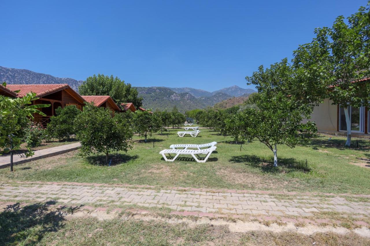 Ugur Pansiyon Bungalows Чирали Екстериор снимка