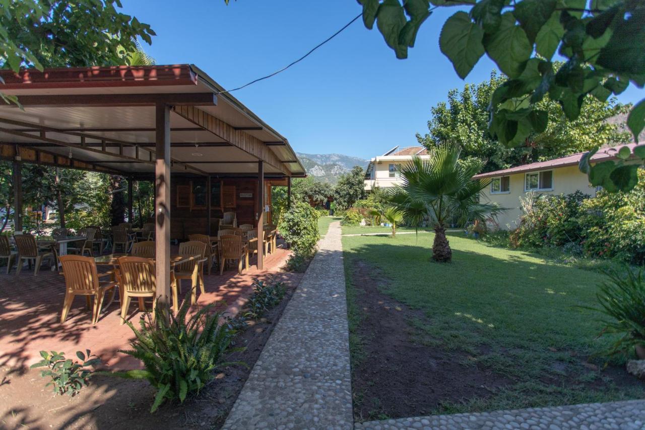 Ugur Pansiyon Bungalows Чирали Екстериор снимка