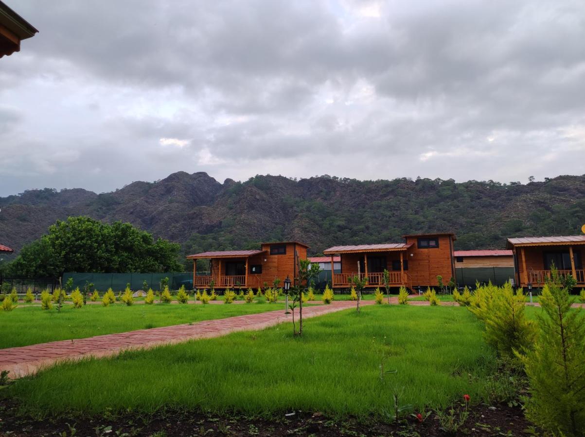Ugur Pansiyon Bungalows Чирали Екстериор снимка