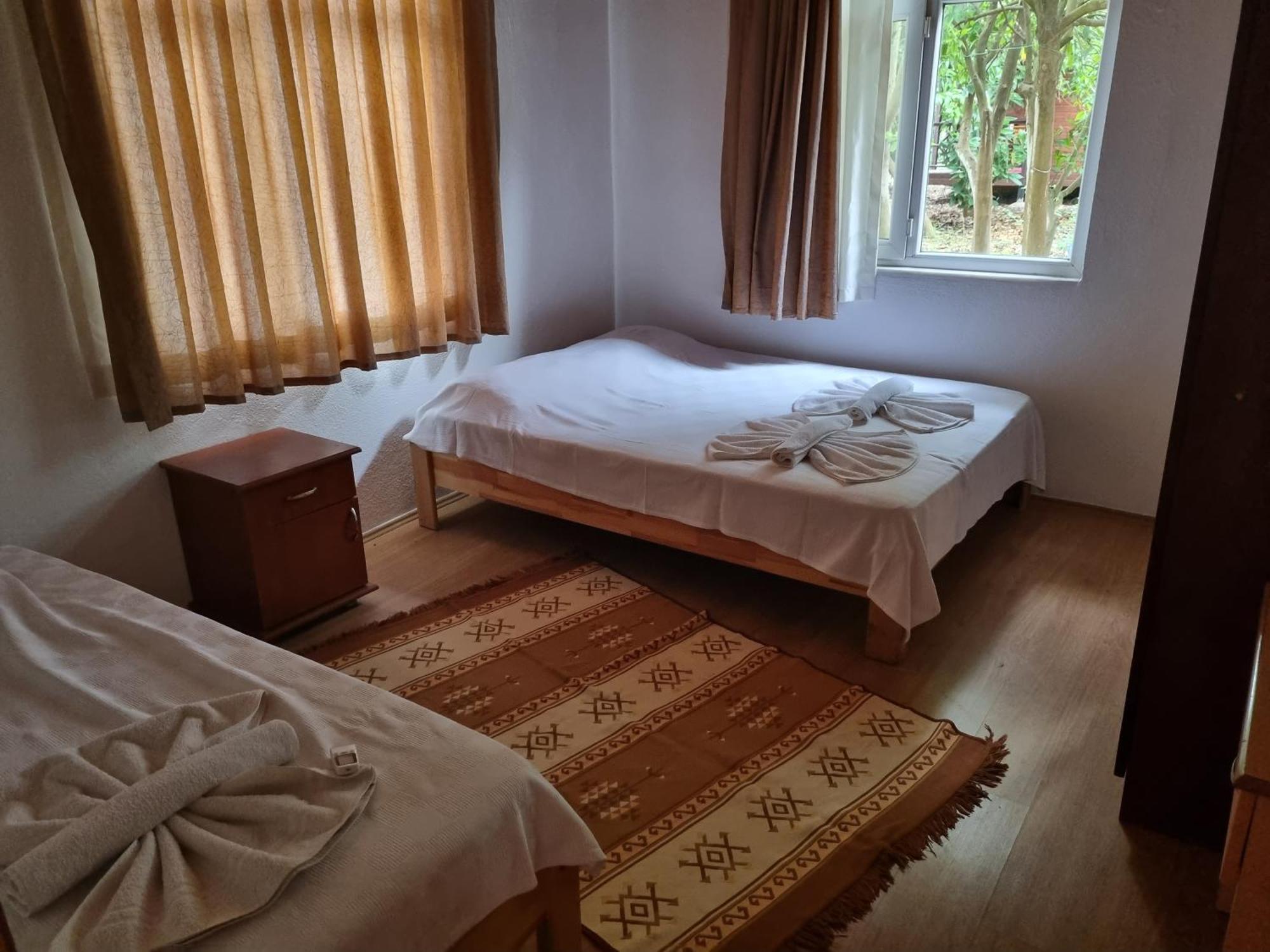 Ugur Pansiyon Bungalows Чирали Екстериор снимка