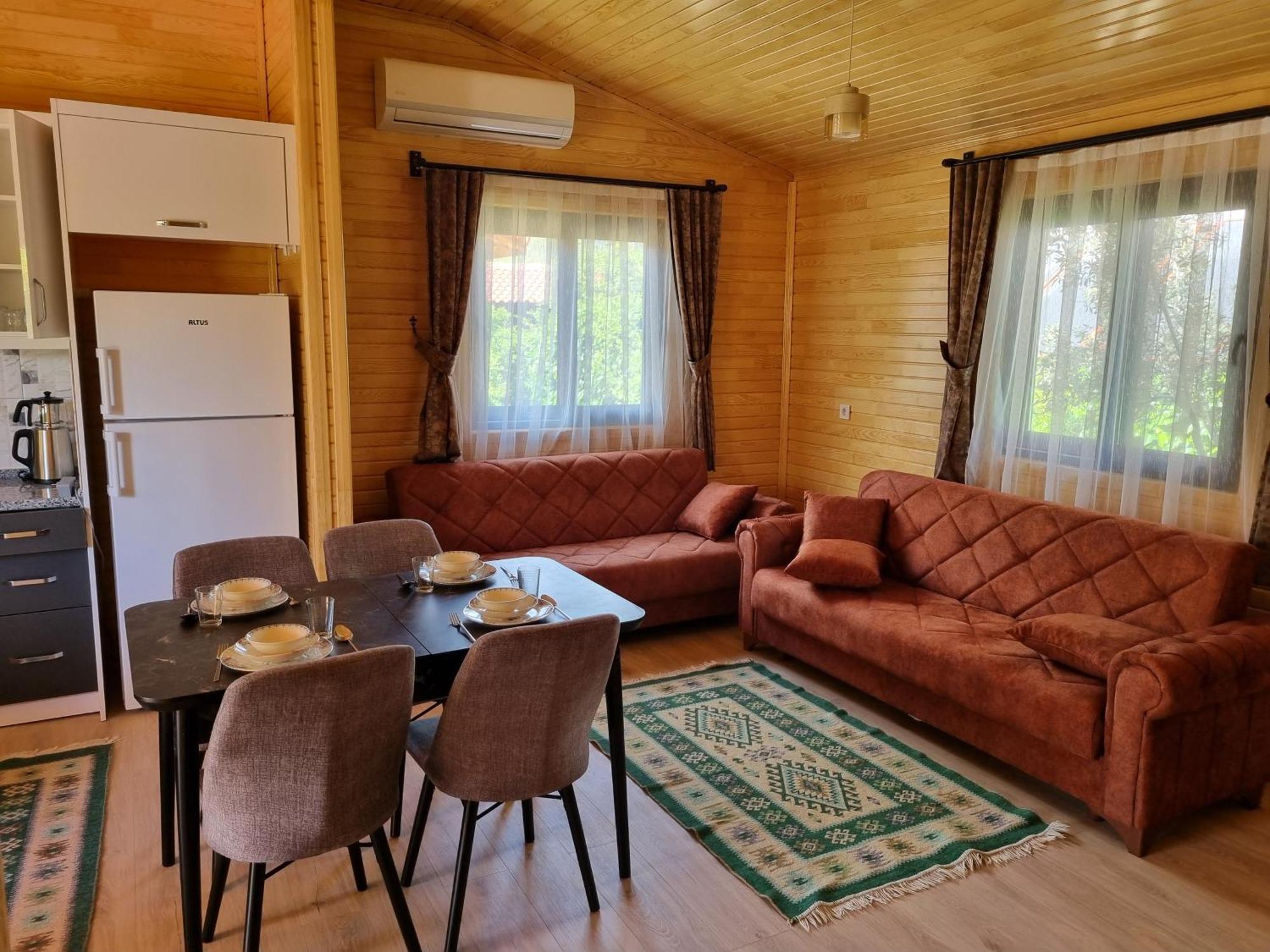 Ugur Pansiyon Bungalows Чирали Екстериор снимка