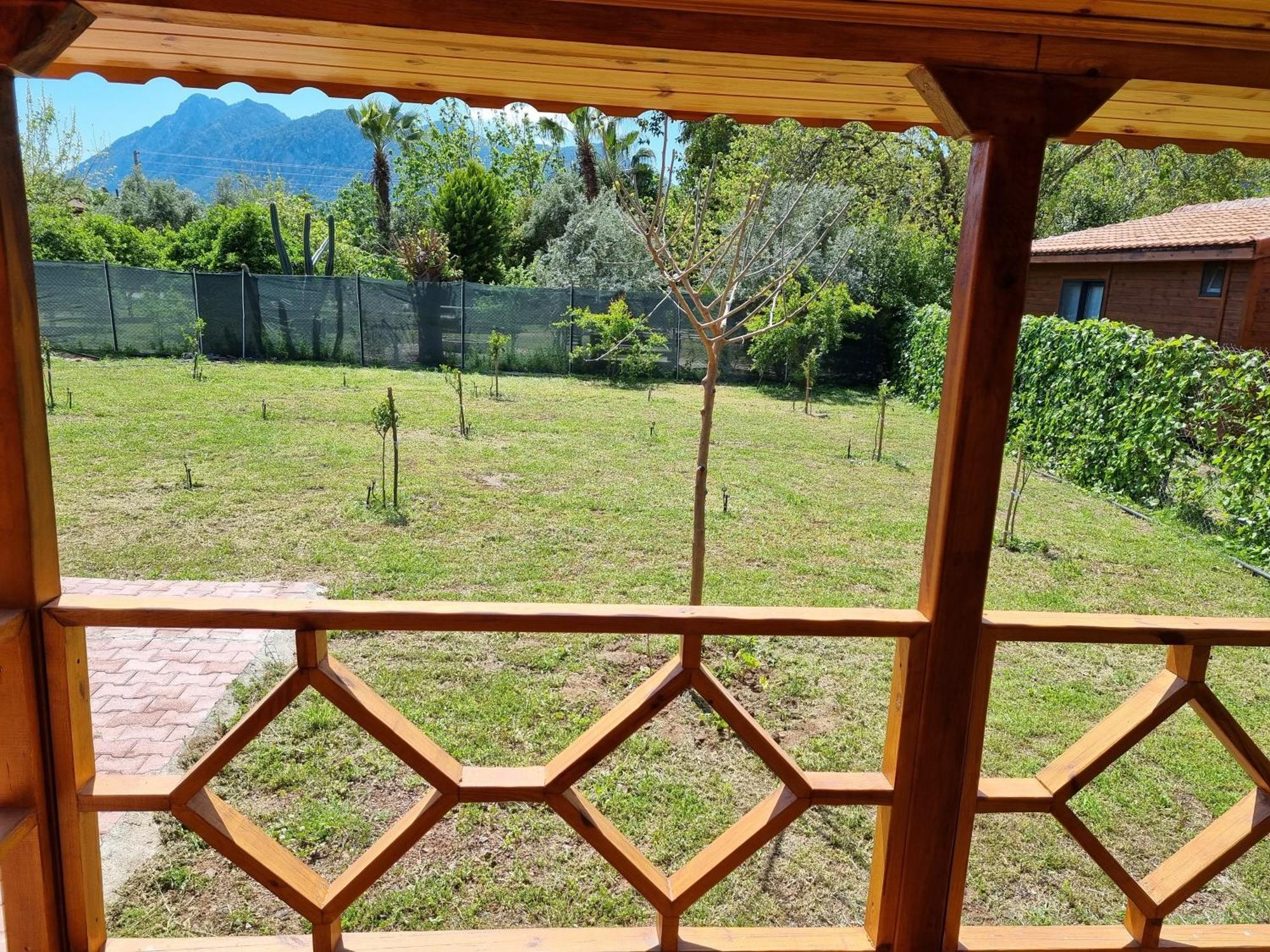 Ugur Pansiyon Bungalows Чирали Екстериор снимка